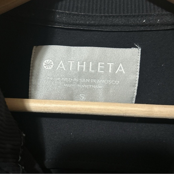 EUC - Athleta Circa Track Jacket - size Small - black - Picture 4 of 5